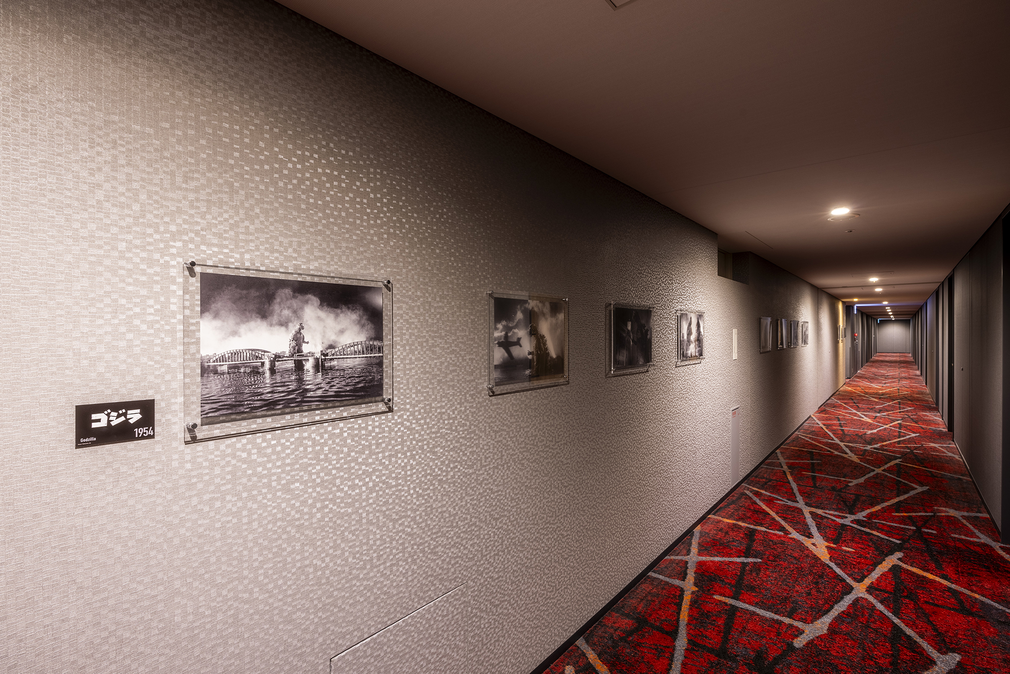 ゴジラフロア03