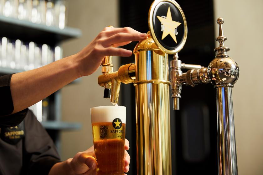 ※【銀座で一杯♪／朝食ビュッフェ付】「サッポロ生ビール黒ラベル THE BAR」ドリンク券付