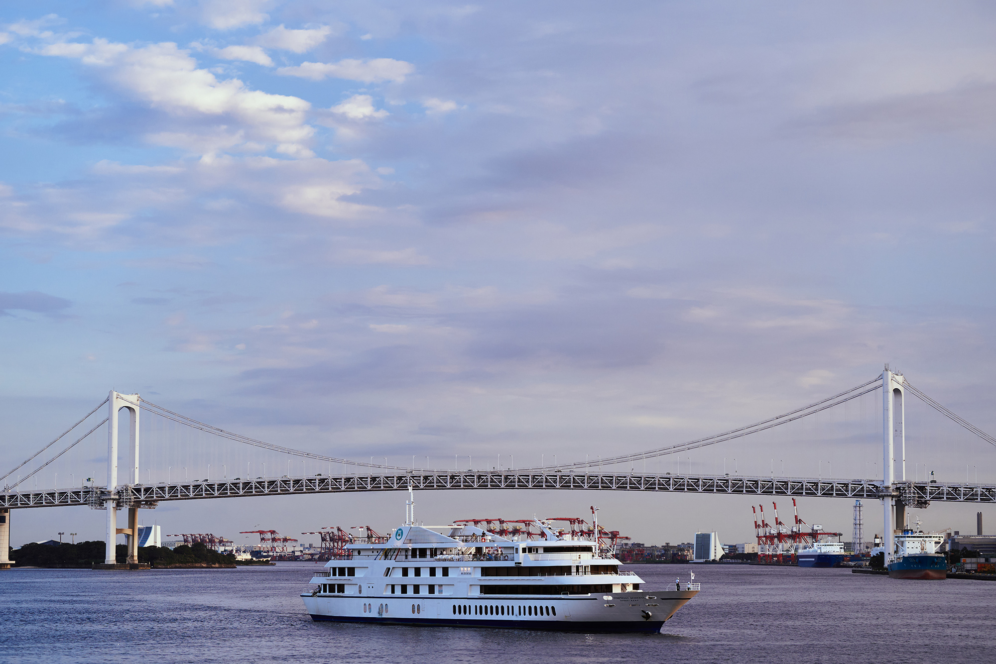 東京湾シンフォニークルーズ サムネイル