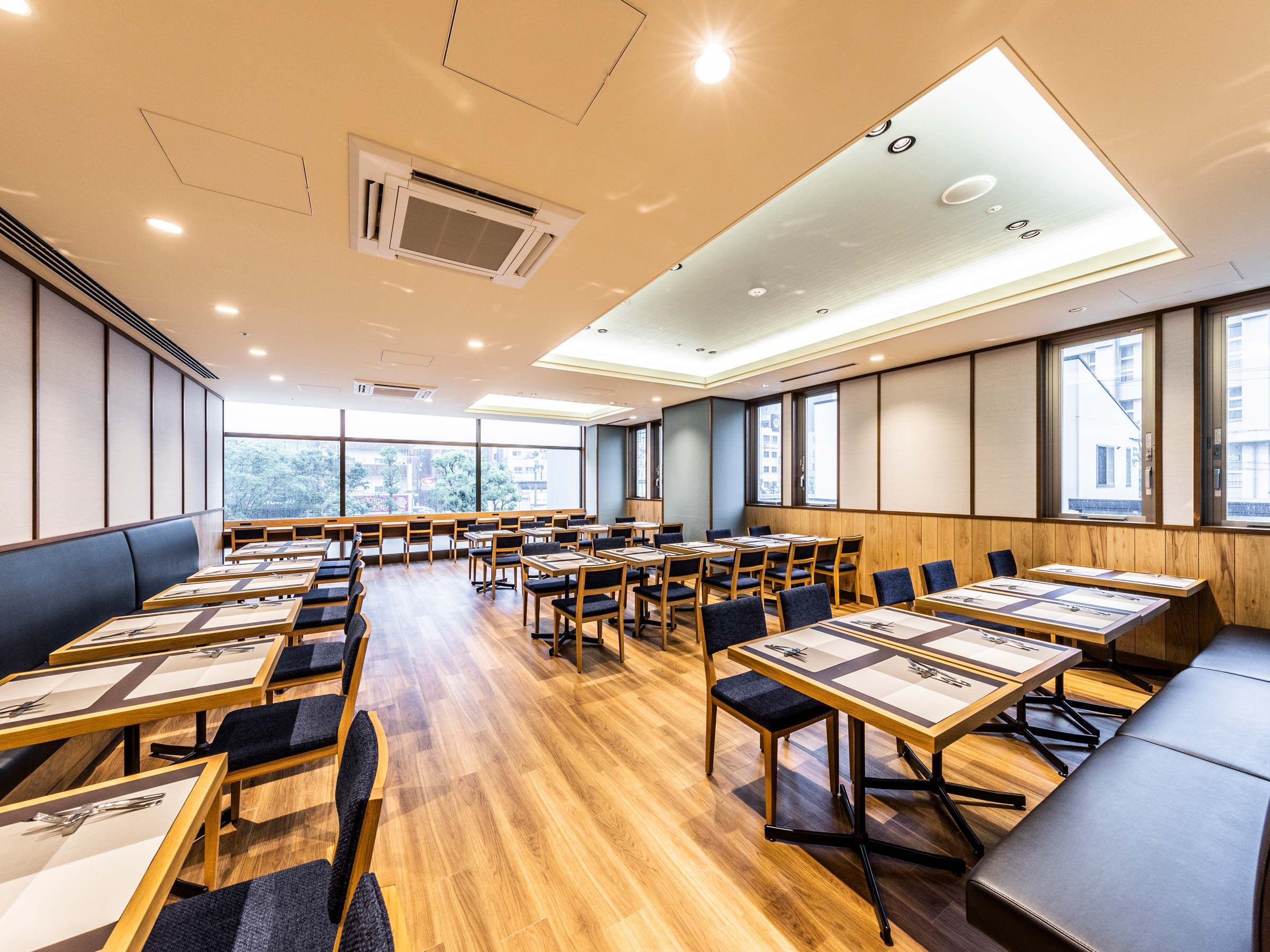 2F ＡＬＬＹ’ｓ アリーズ 店内